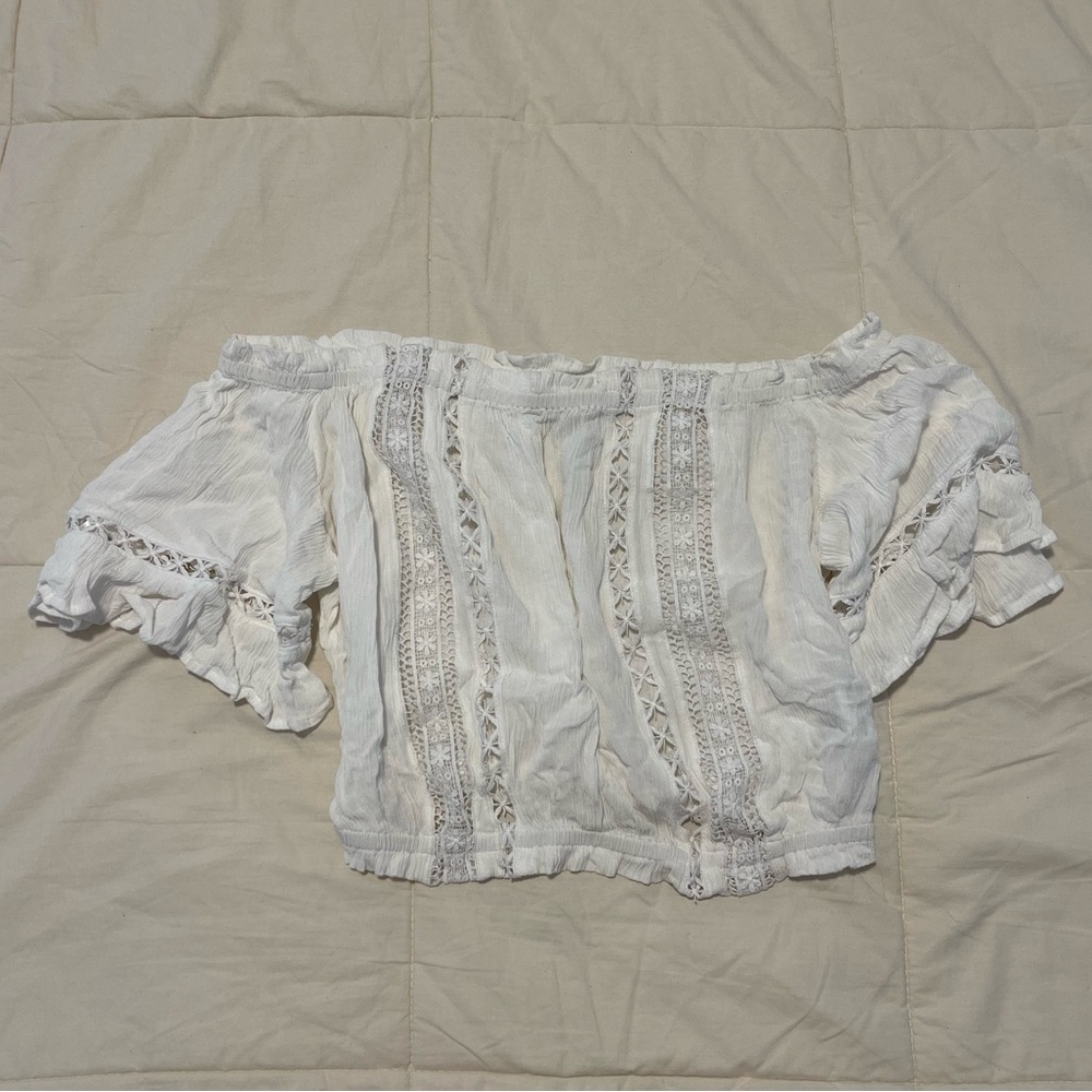 Off-the-shoulder crop top